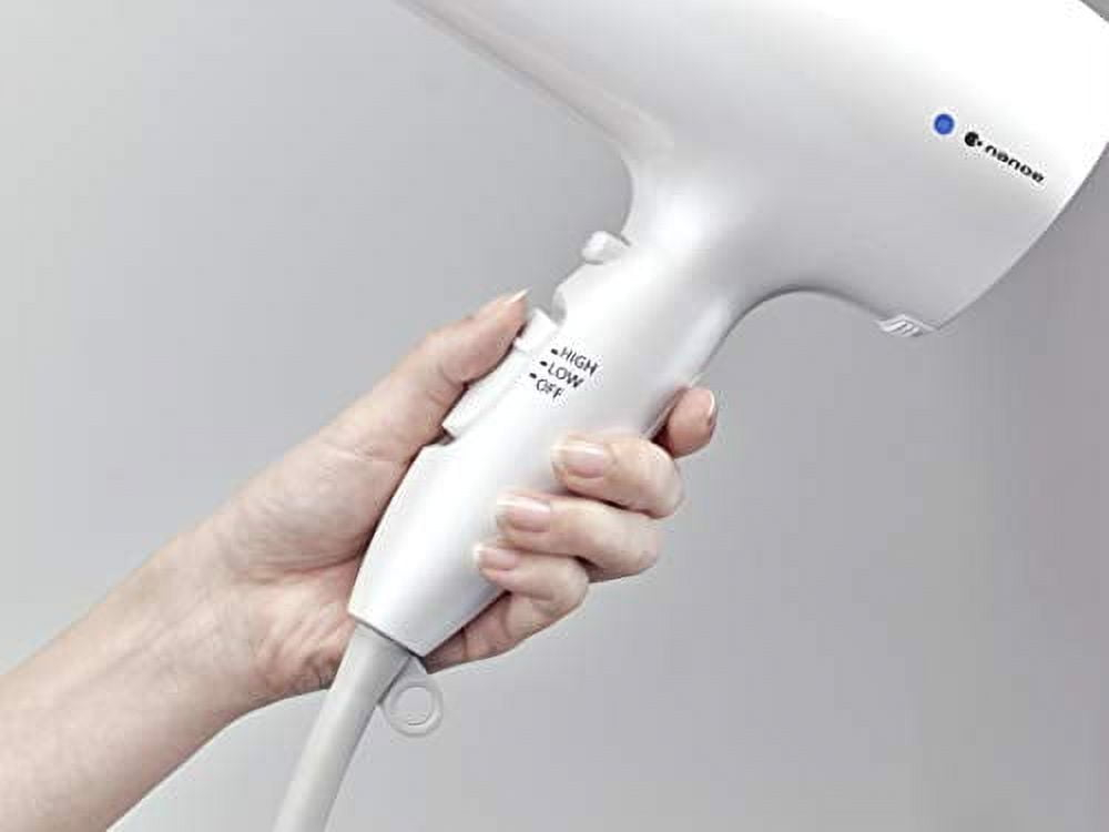 PANASONIC EH-NA67-W235 Panasonic - EH-NA67-W Nanoe Hair Dryer with Oscillating QuickDry Nozzle - White