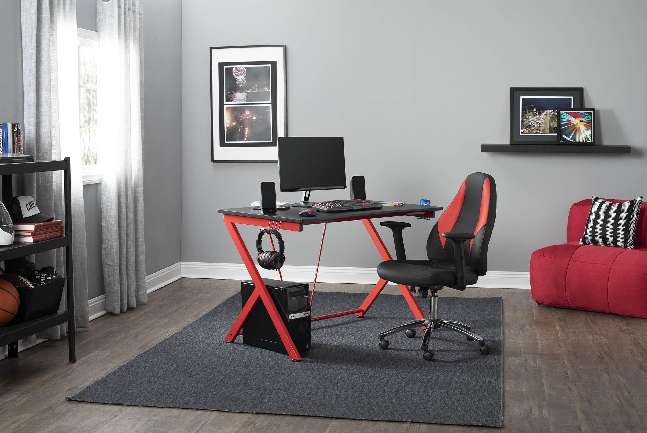 Quest for PC Gaming, Computer Desk With Charging Station, Cup And Headphone Holder