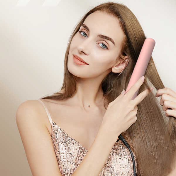 Slhenay Mini Curling Iron for Short Hair, Travel Curling Iron, Small Curling Wand, Hair Curling Iron Heat-Up Fast, Pink Portable